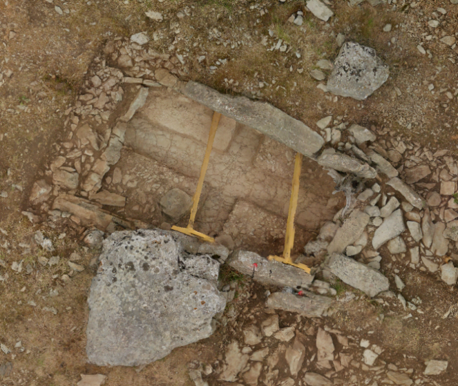 Vue zénithale du dolmen des Abrits 2 (Beaulieu)